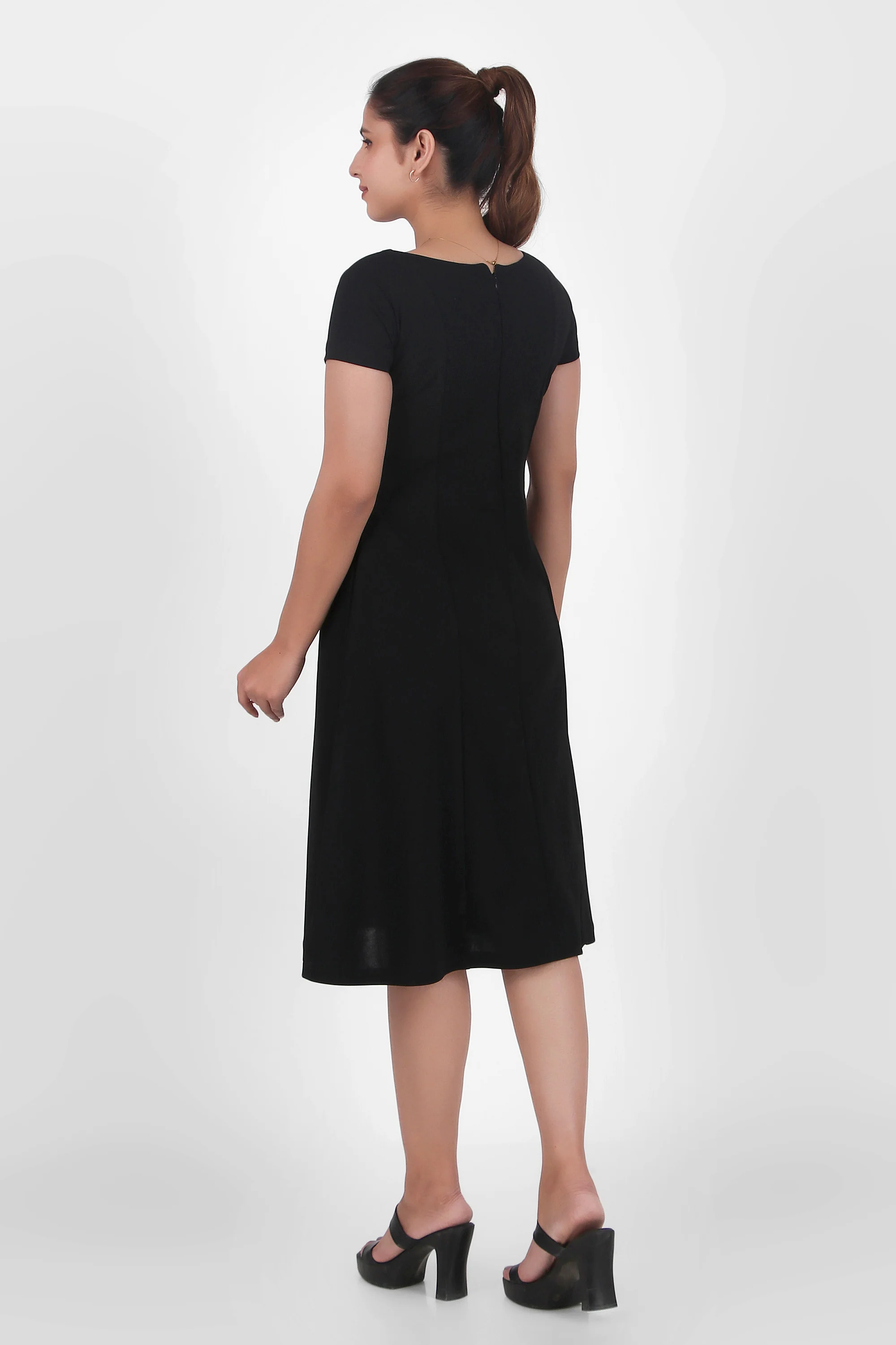 Classic Comfort A-Line Dress – Black - Image 4