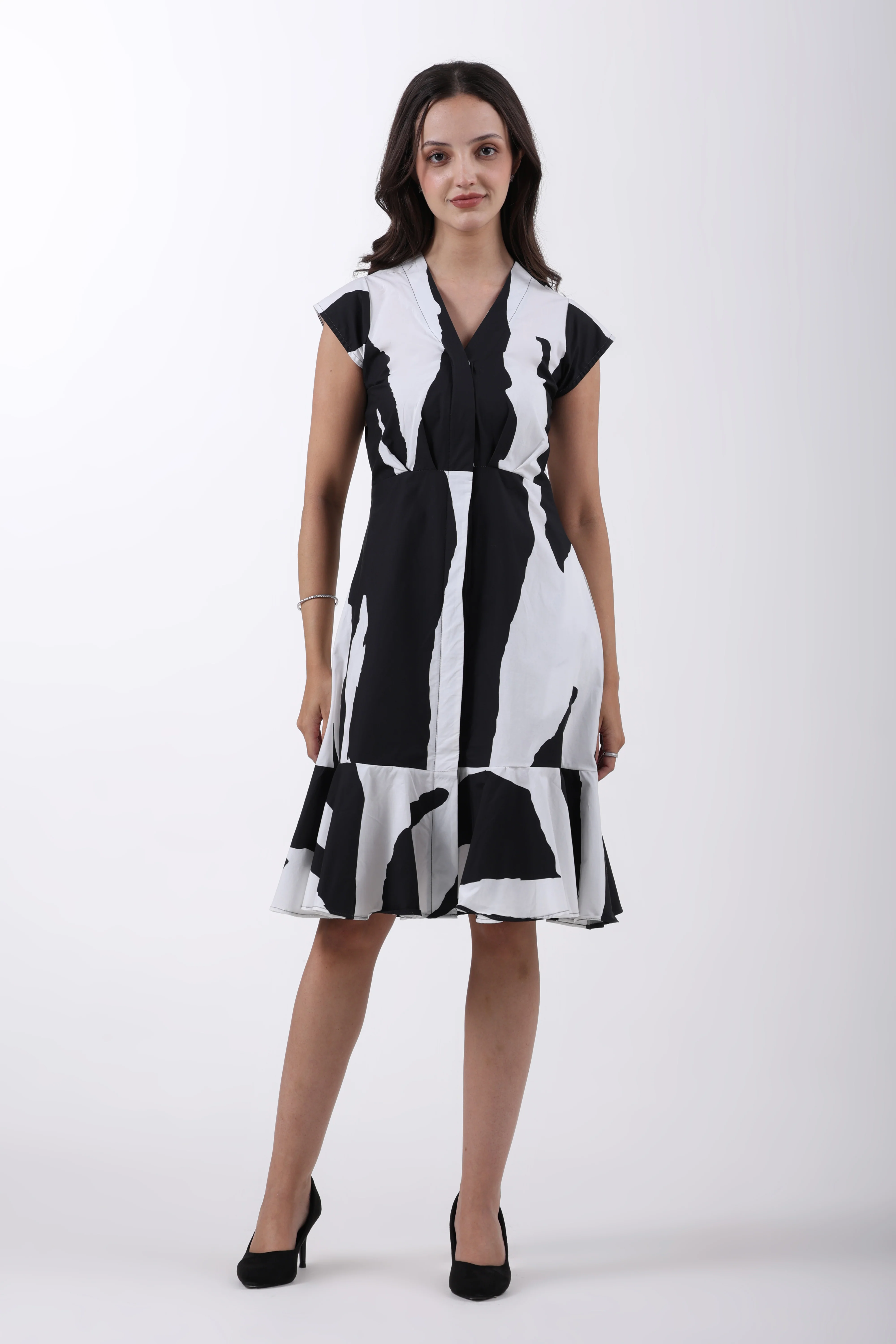 The Easy Breezy Cotton Midi Dress - Image 4
