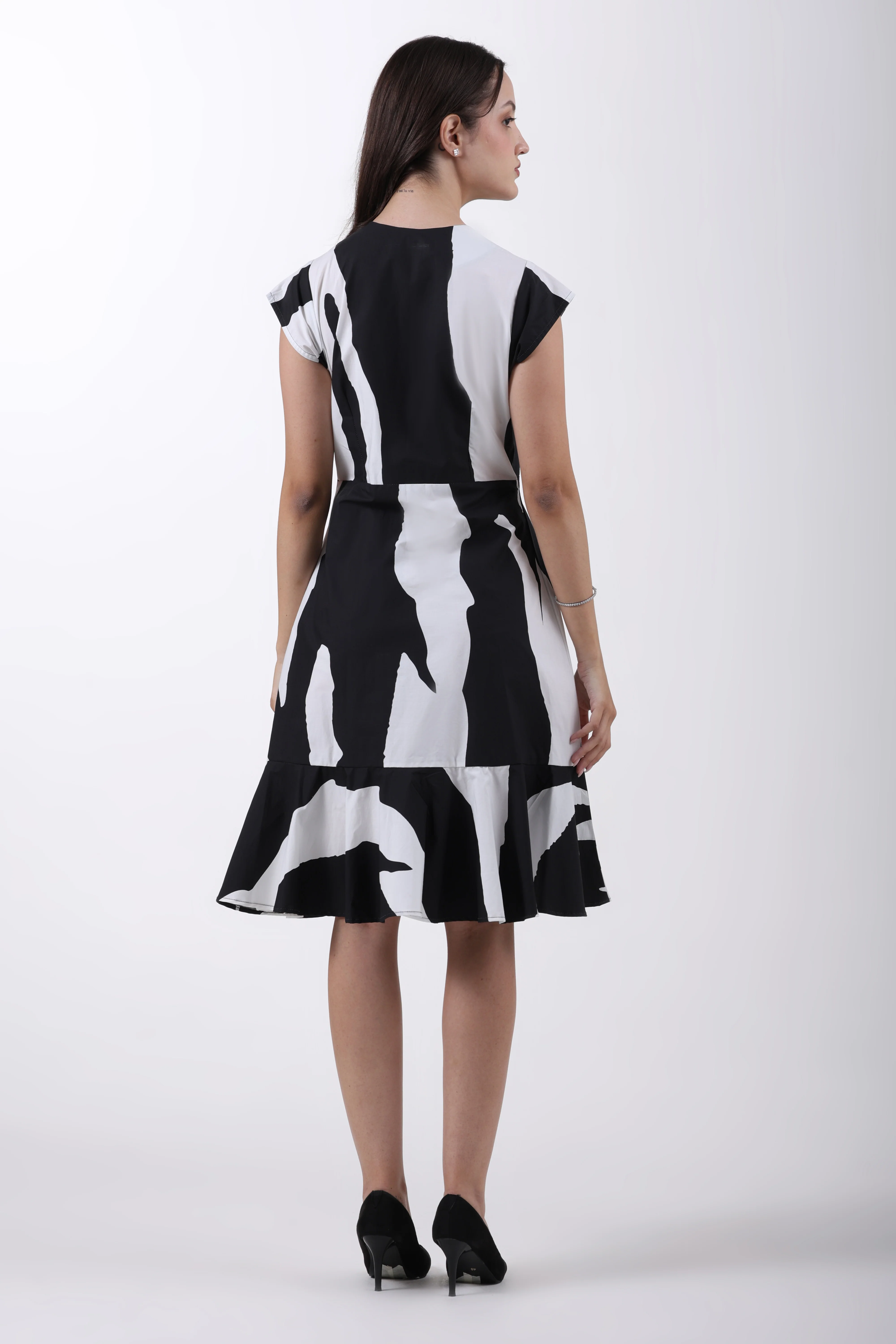 The Easy Breezy Cotton Midi Dress - Image 7