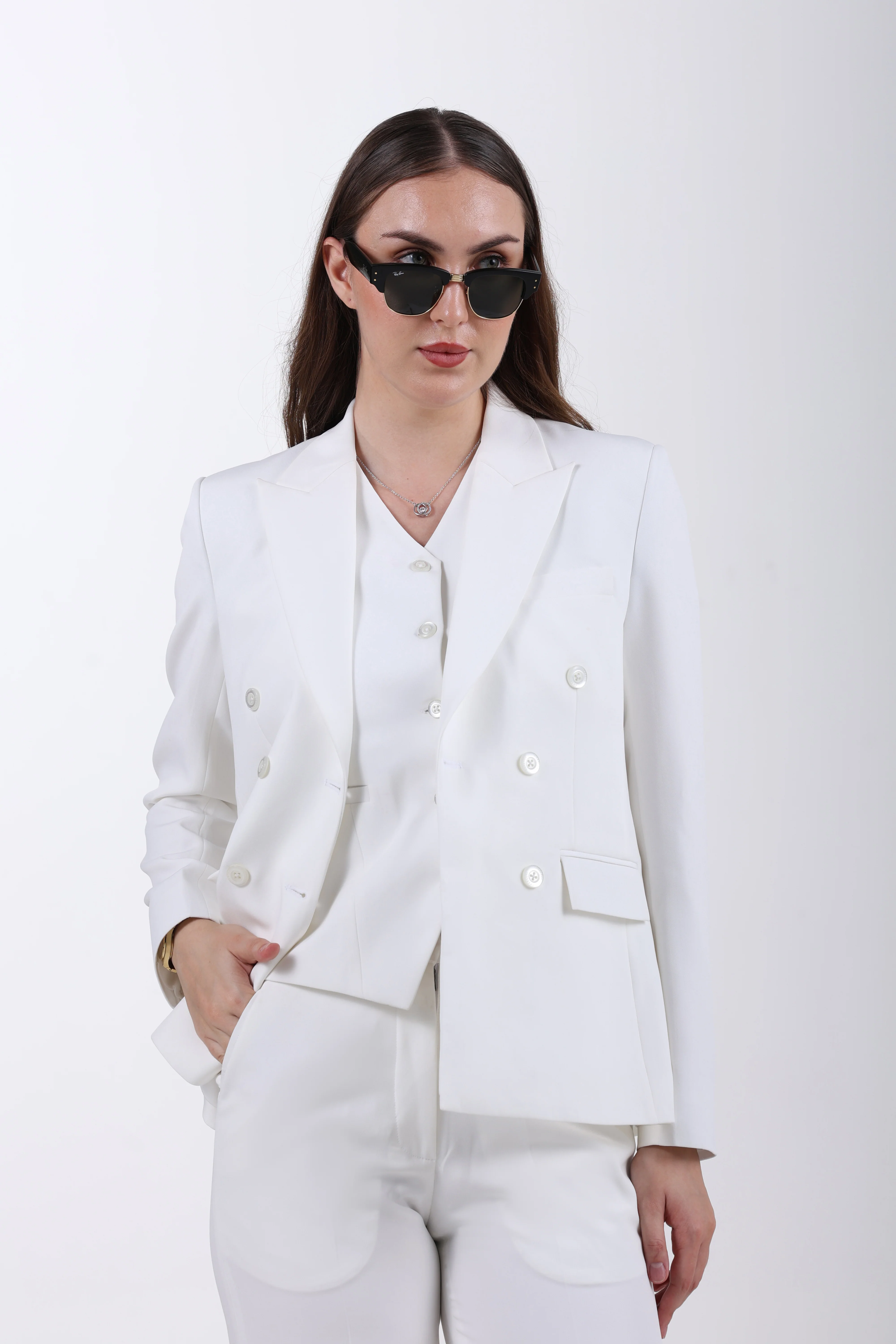 The Limitless Command 3-Piece Double-Breasted Suit Set – White - Image 8