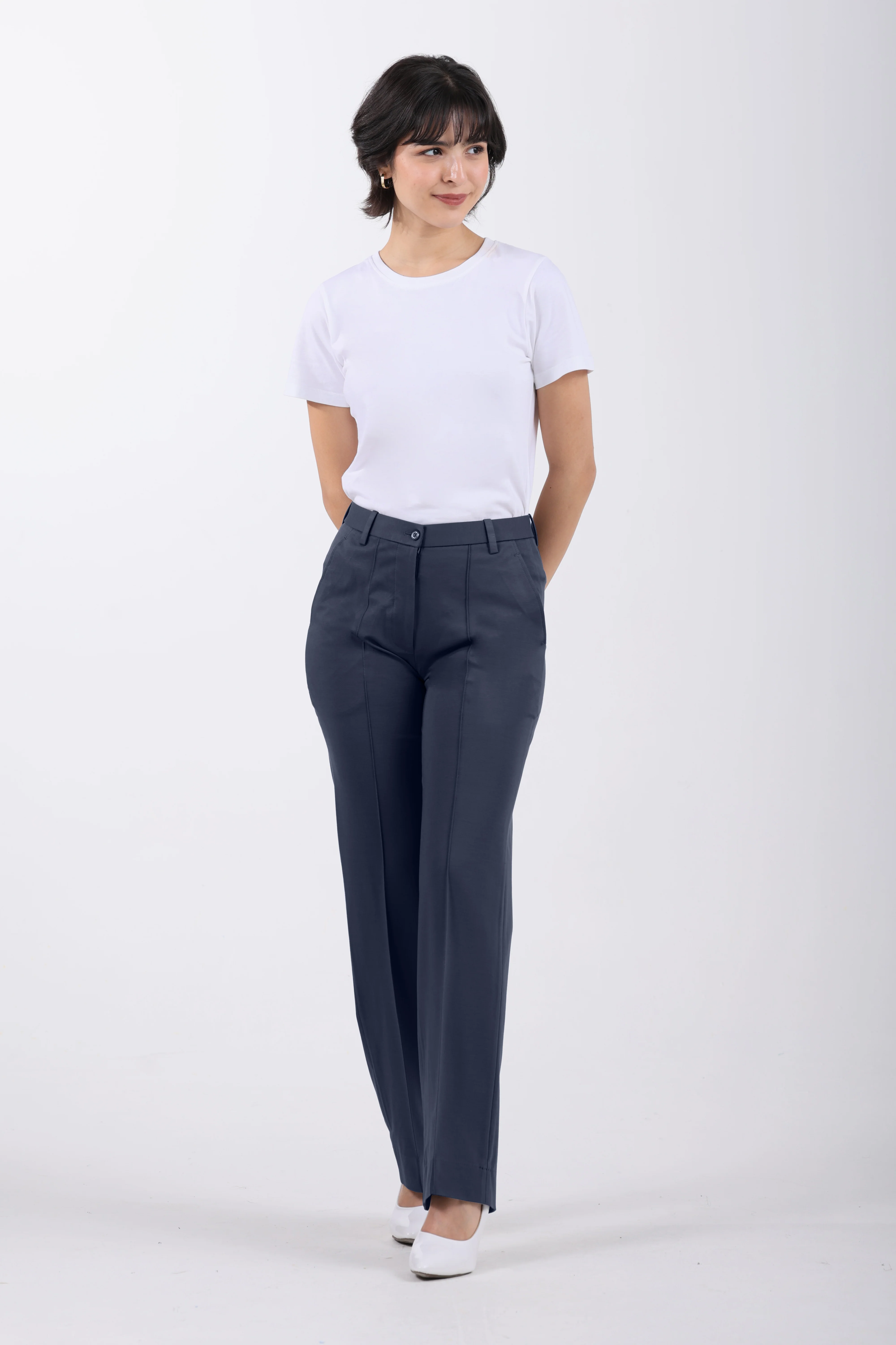 Limitless Core™ Pintuck Straight Fit Pants – Navy Blue - Image 3