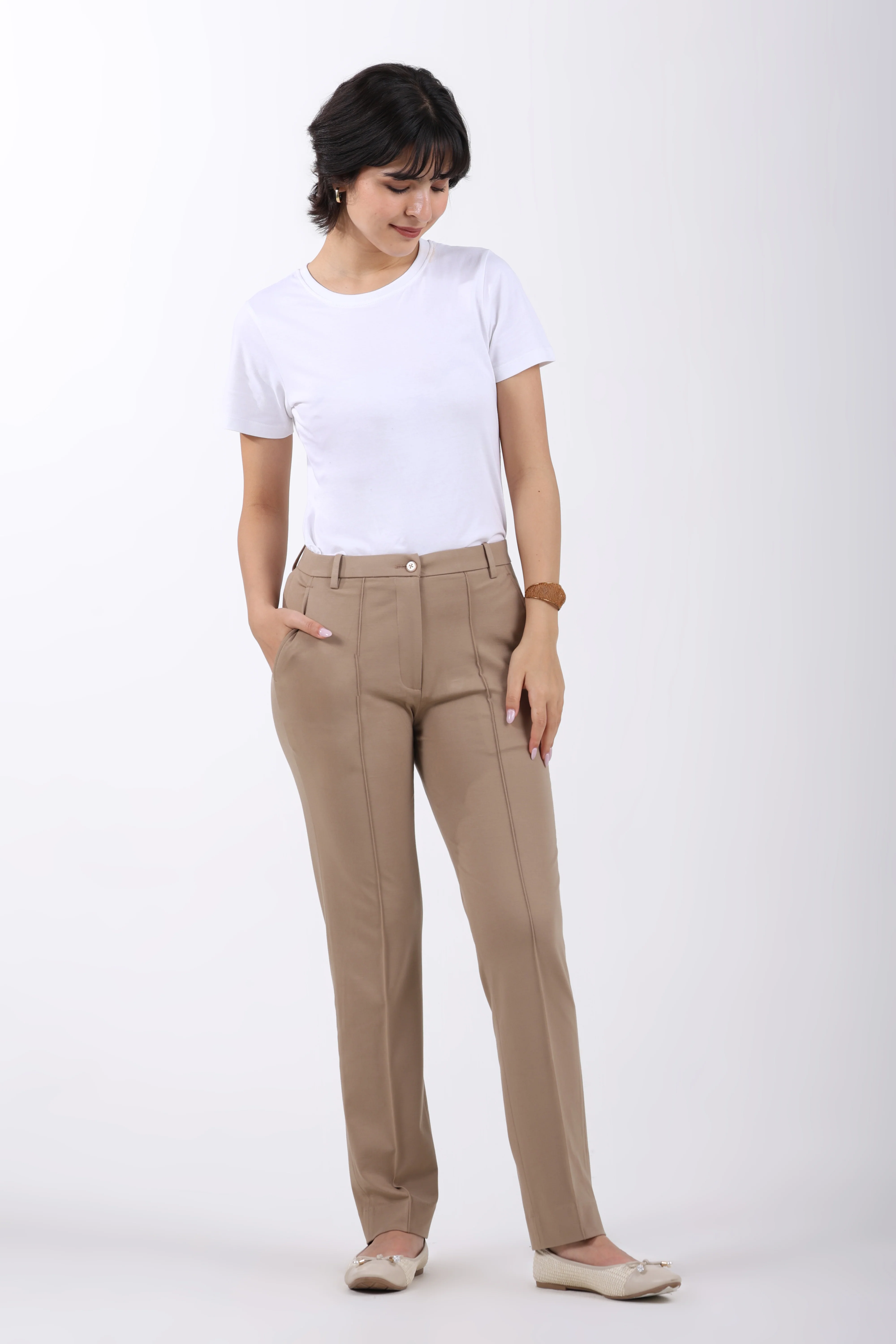 Limitless Core™ Tapered Pants – Beige - Image 6