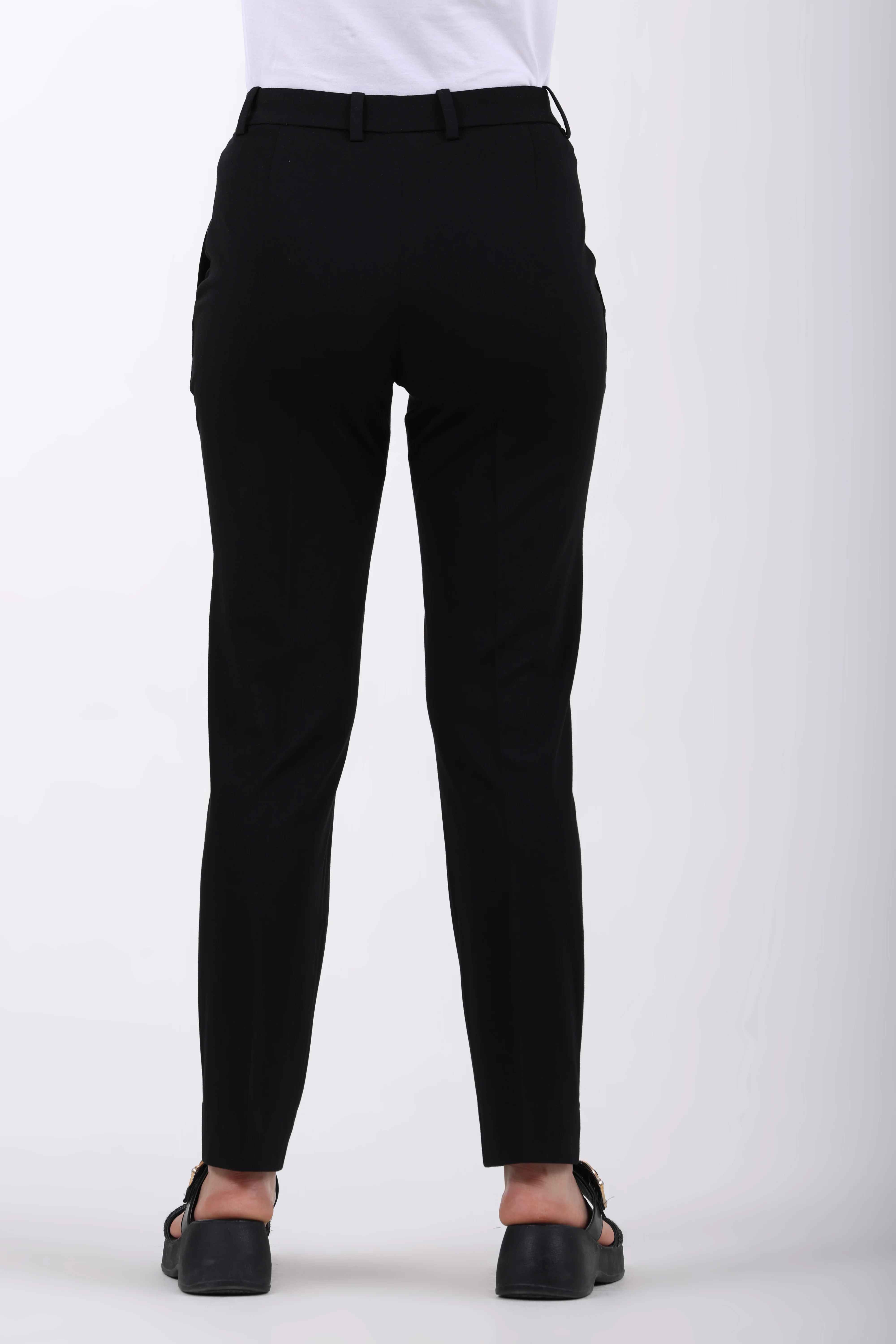 Limitless Core™ Tapered Pants – Black - Image 7