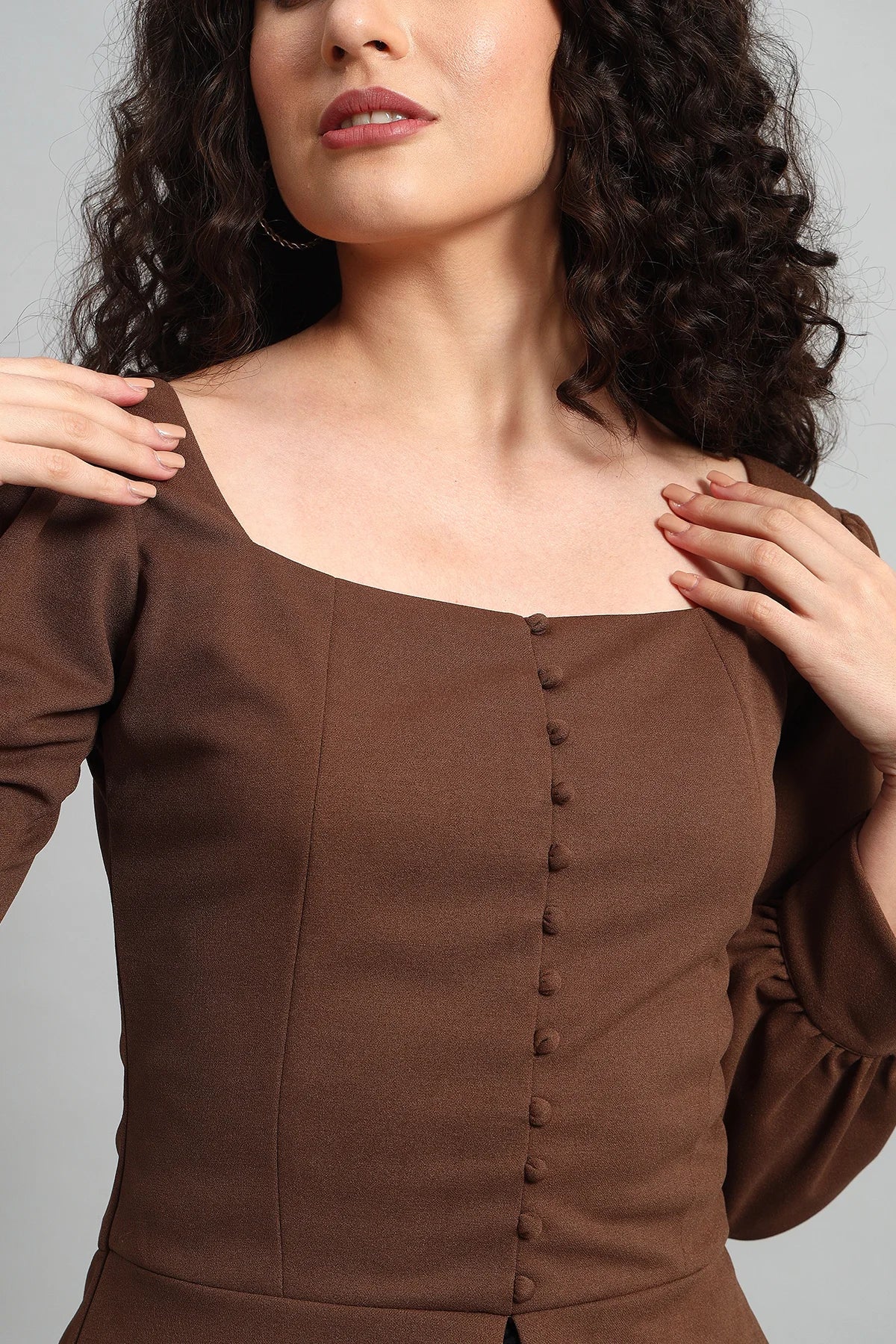 Refined Rectangle Neckline Top – Brown - Image 7